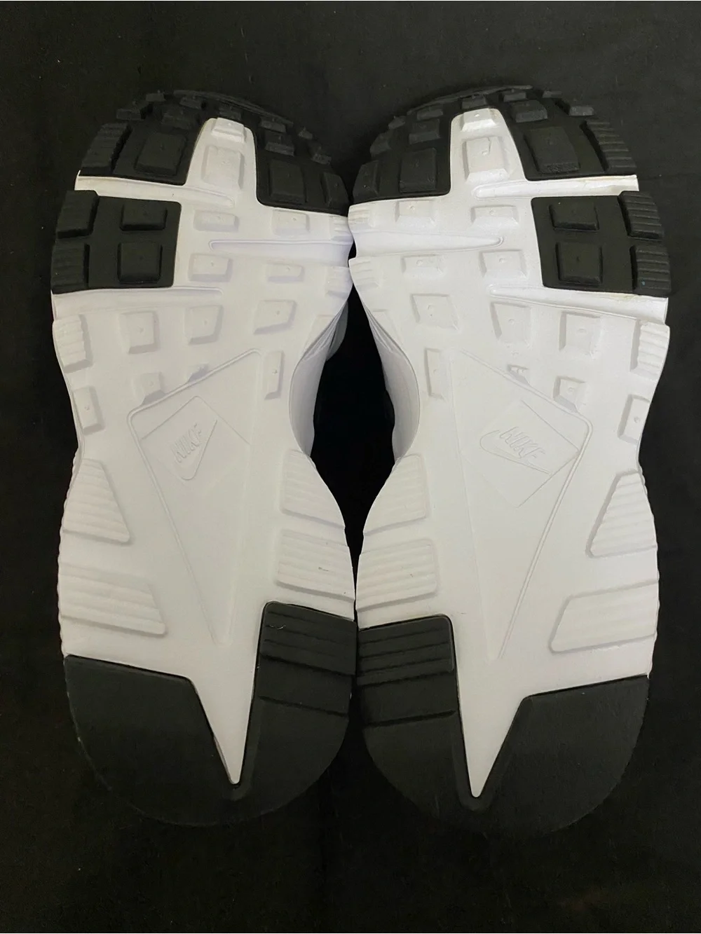 Nike Kids White Black Multi-Color Huarache-Style Sneakers - Picture 4 of 5